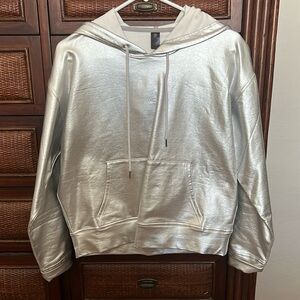 Noli hooked pull over